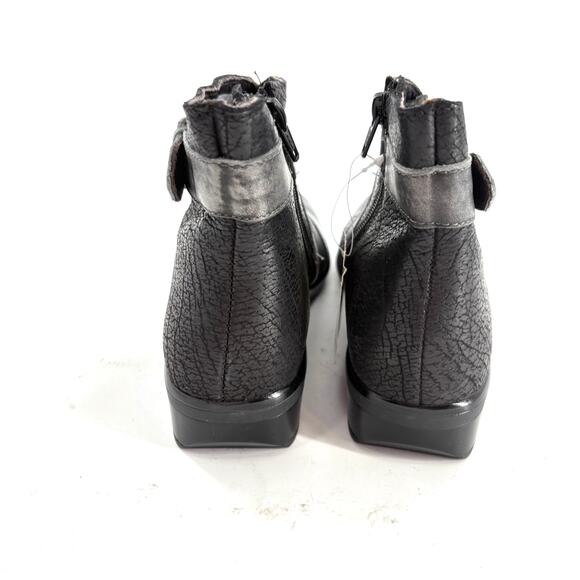 Naot Boreas Ankle Boots 5 35 Black Leather NWOT Wrap Buckle Comfort - Picture 6 of 9
